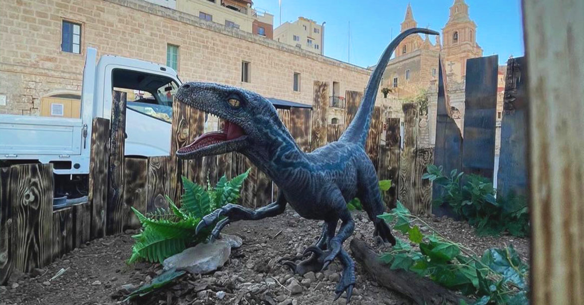 jurassic world raptor malta