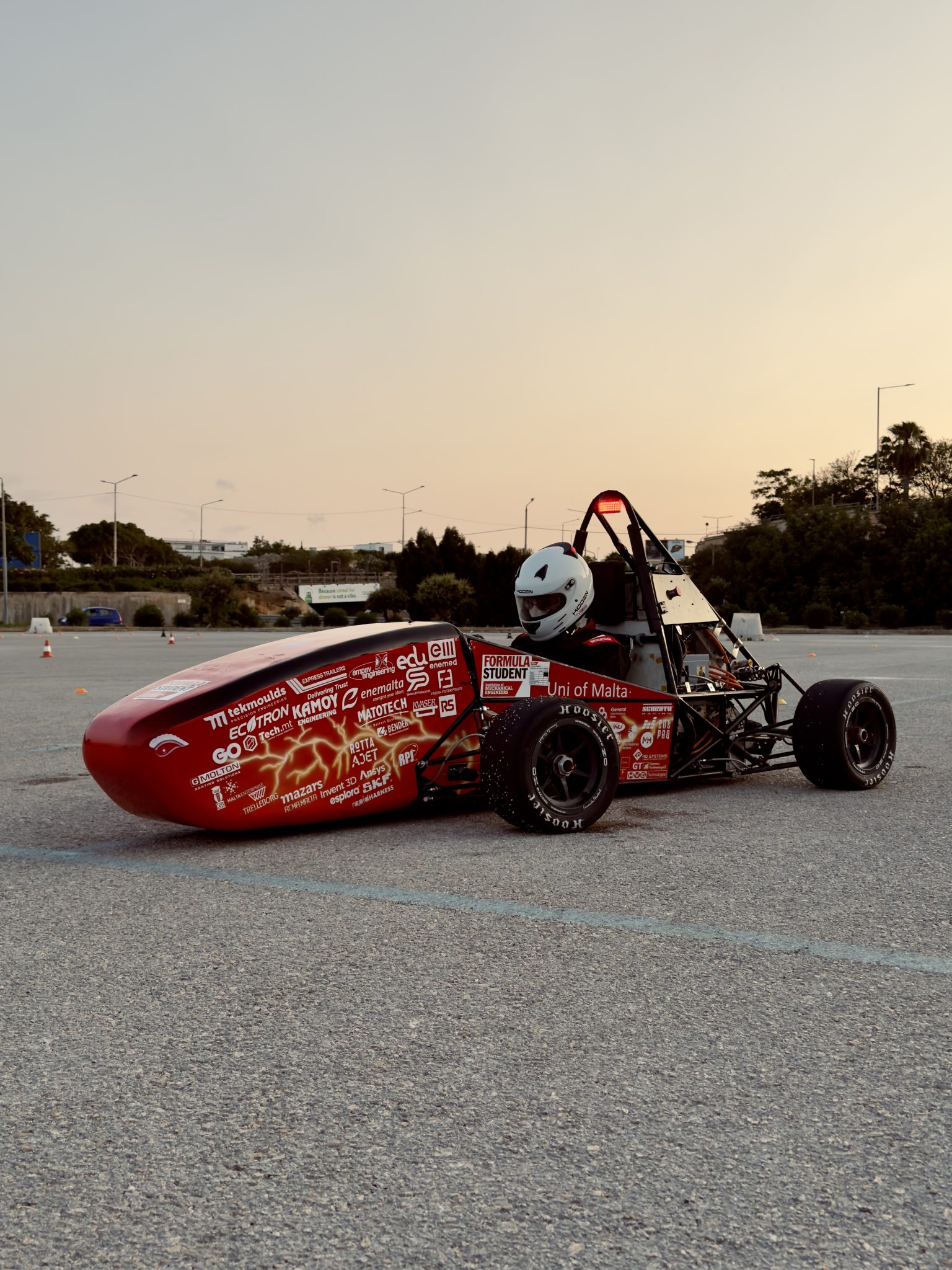 UM Racing Gears Up For FSUK 2026 With An Open Day! - Vibe FM